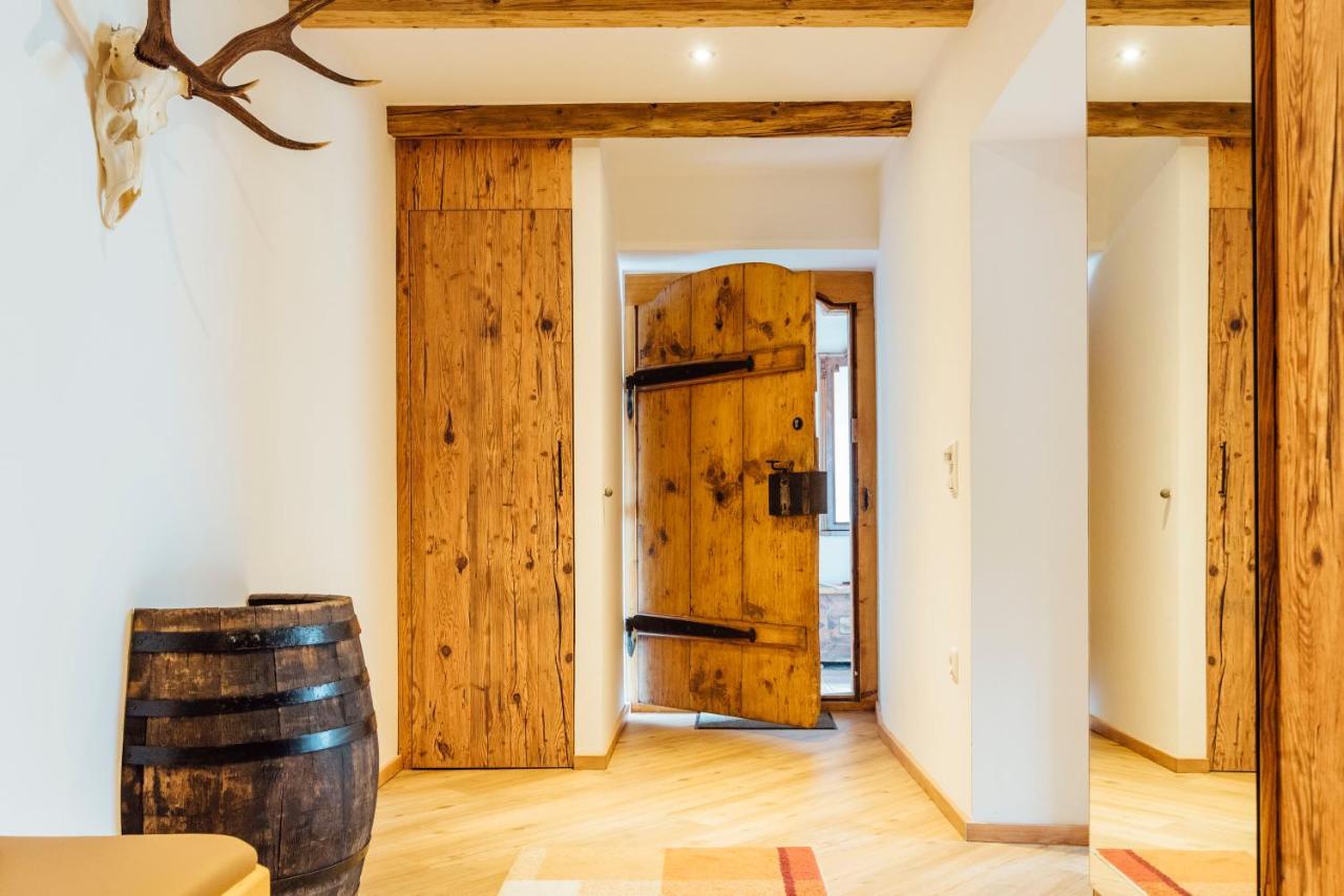 Private Suites Traunkirchen Exterior foto