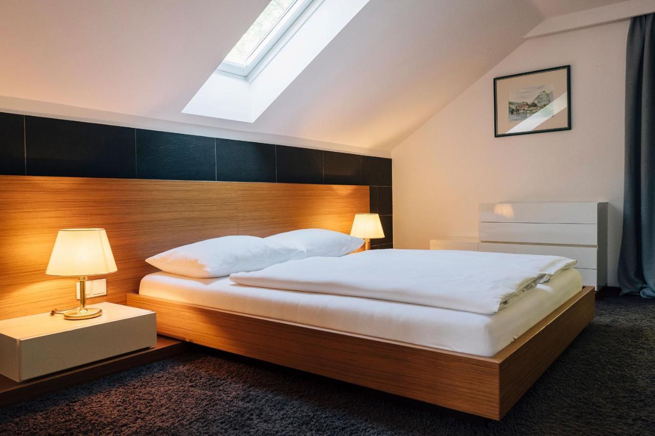 Private Suites Traunkirchen Exterior foto